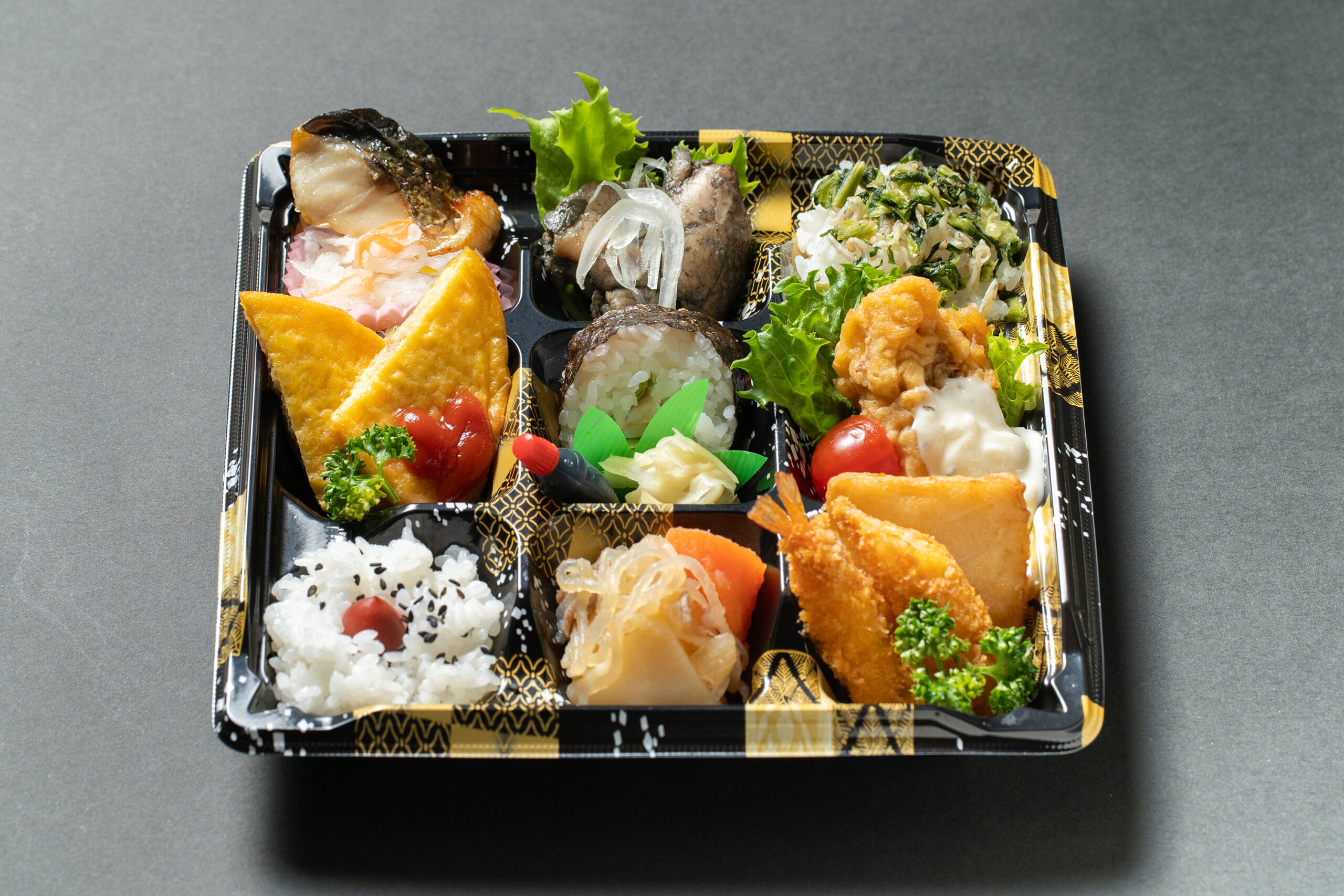 九彩弁当（きゅうさいべんとう）（小）の画像2