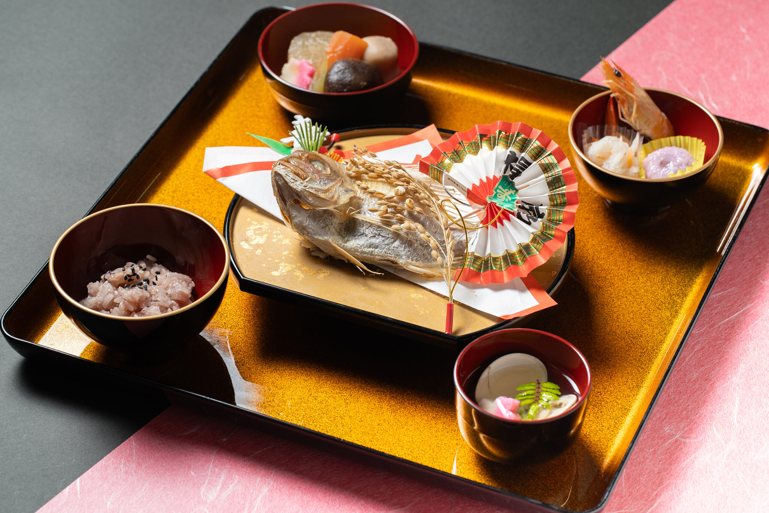 お食い初め用お膳（女の子用・鯛付き）の画像2